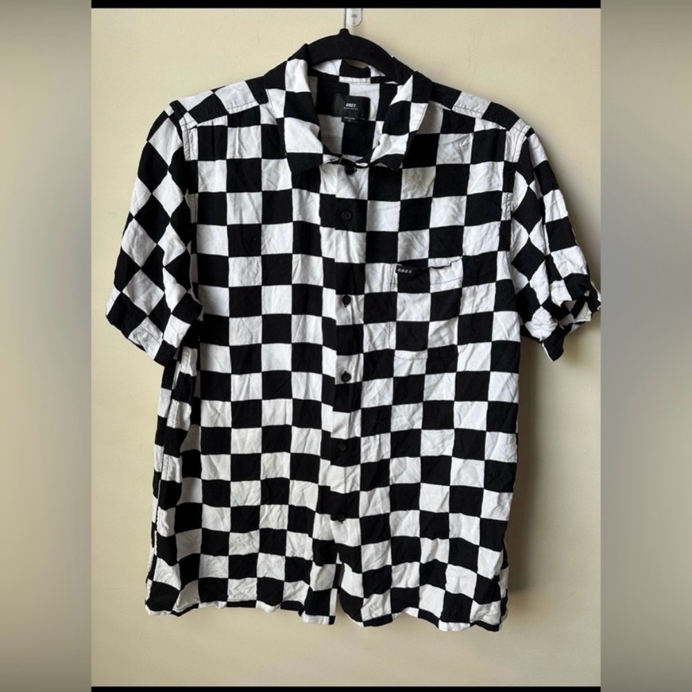 OBEY 100% Viscose Men's Black & White Checkered Short Sleeve Shirt Size Small